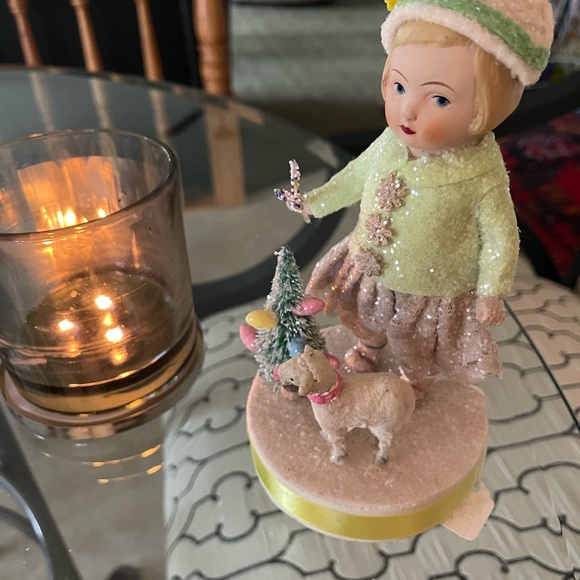 UNIQUE MARGARET HAIRE DESIGNED FOR ESC— SNOWFLAKE GIRL AND LAMB - Picture 8 of 10